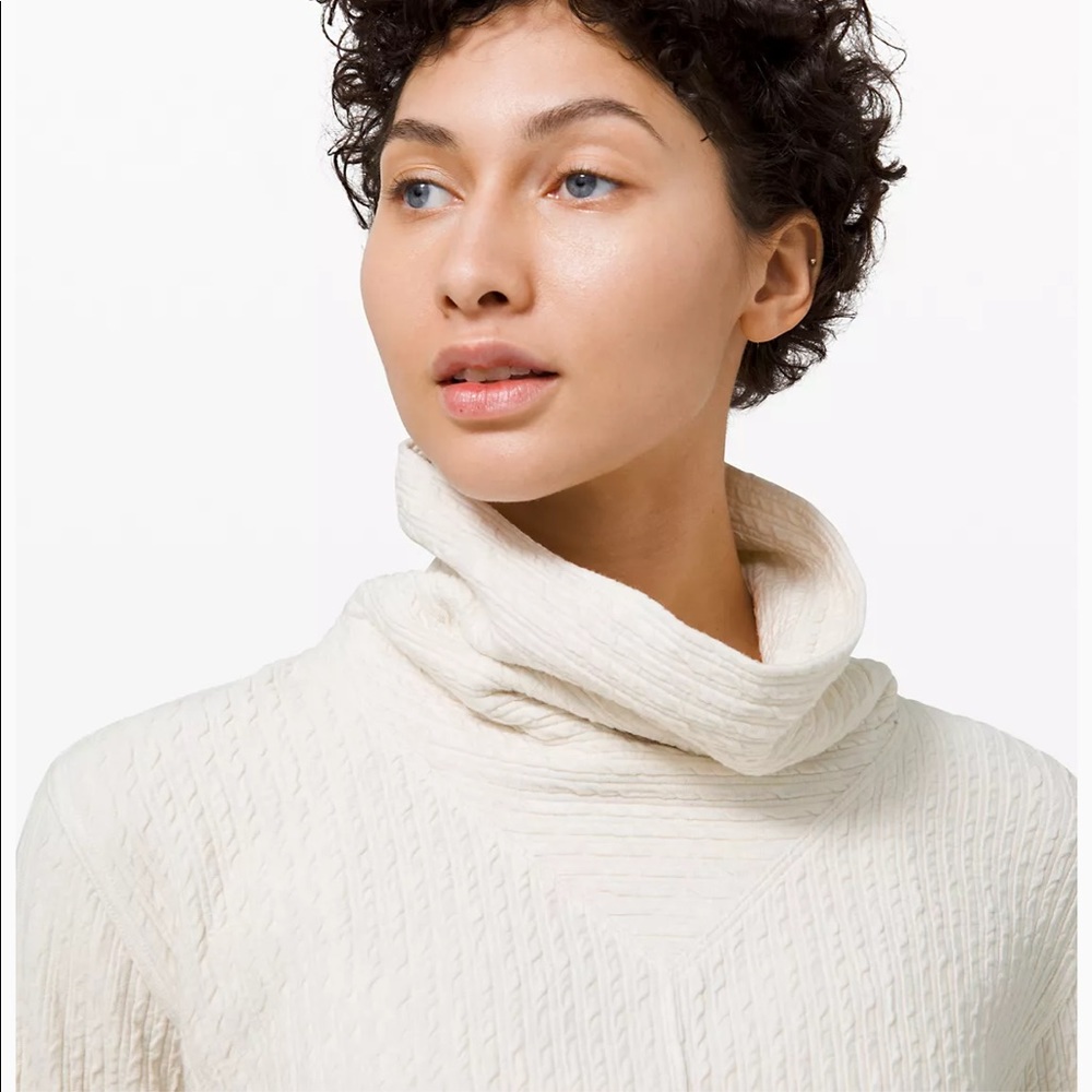 Lululemon Retreat Yourself Pullover - Picture 5 of 8